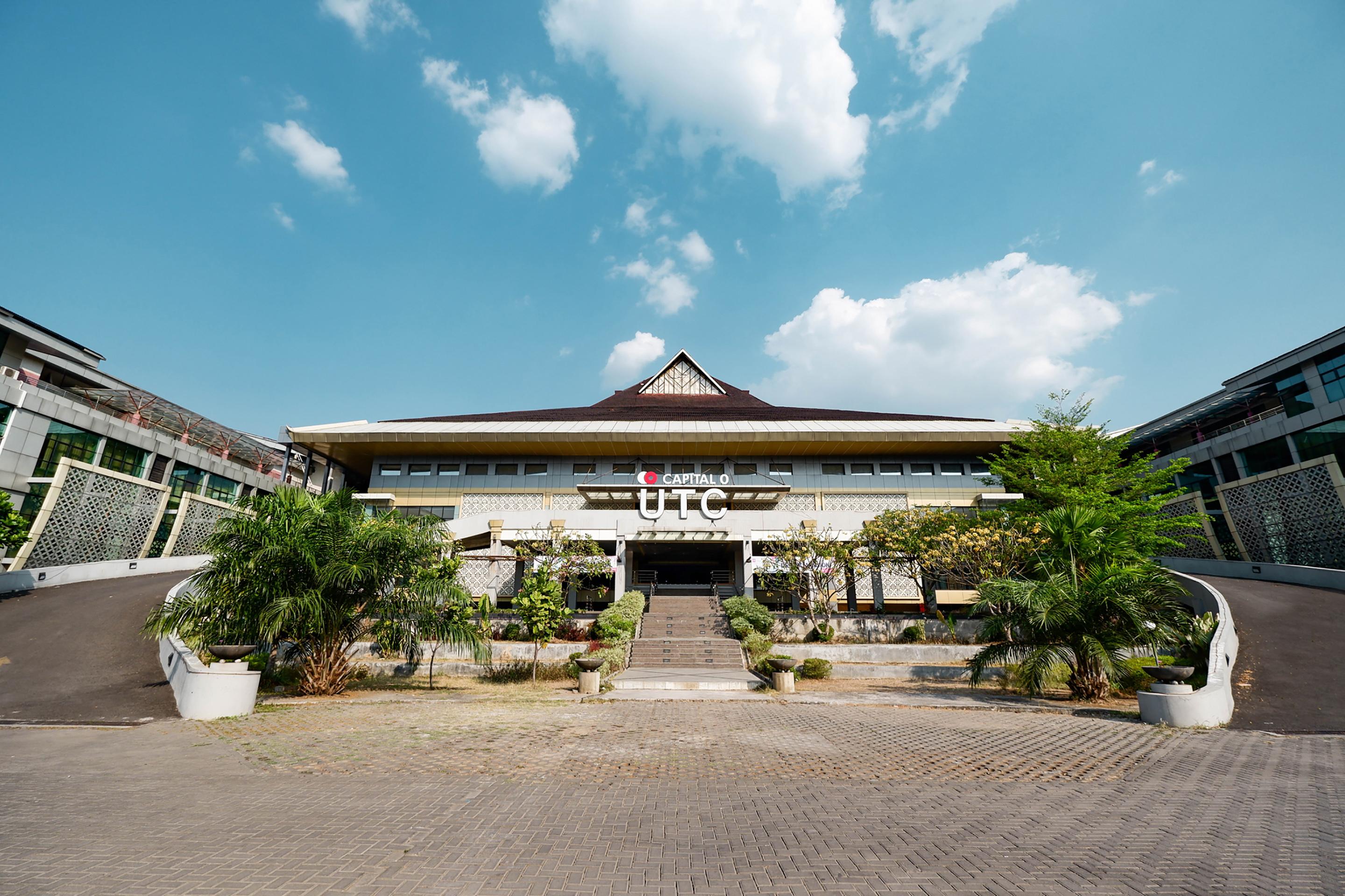 Capital O 1571 Utc Hotel Semarang