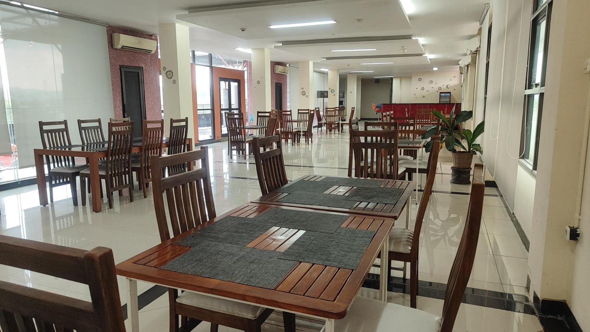 Hotel Capital O 1571 Utc Semarang