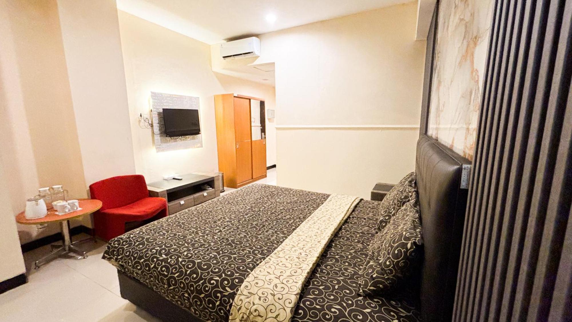 Capital O 1571 Utc Hotel