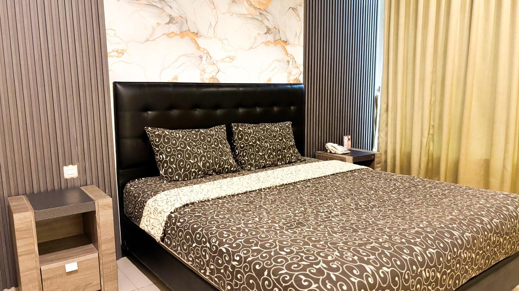 Capital O 1571 Utc Hotel 3*